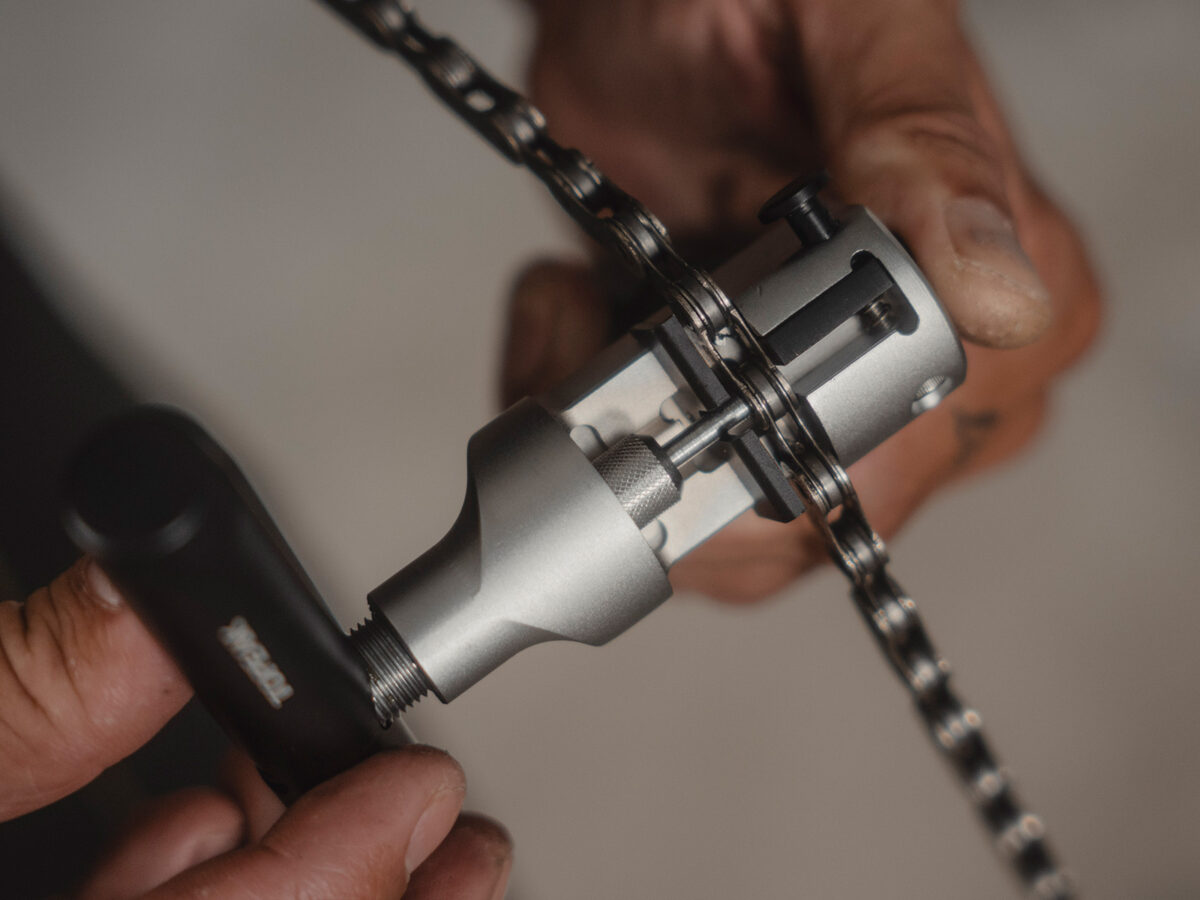 CHAIN MASTER TEAM ISSUE